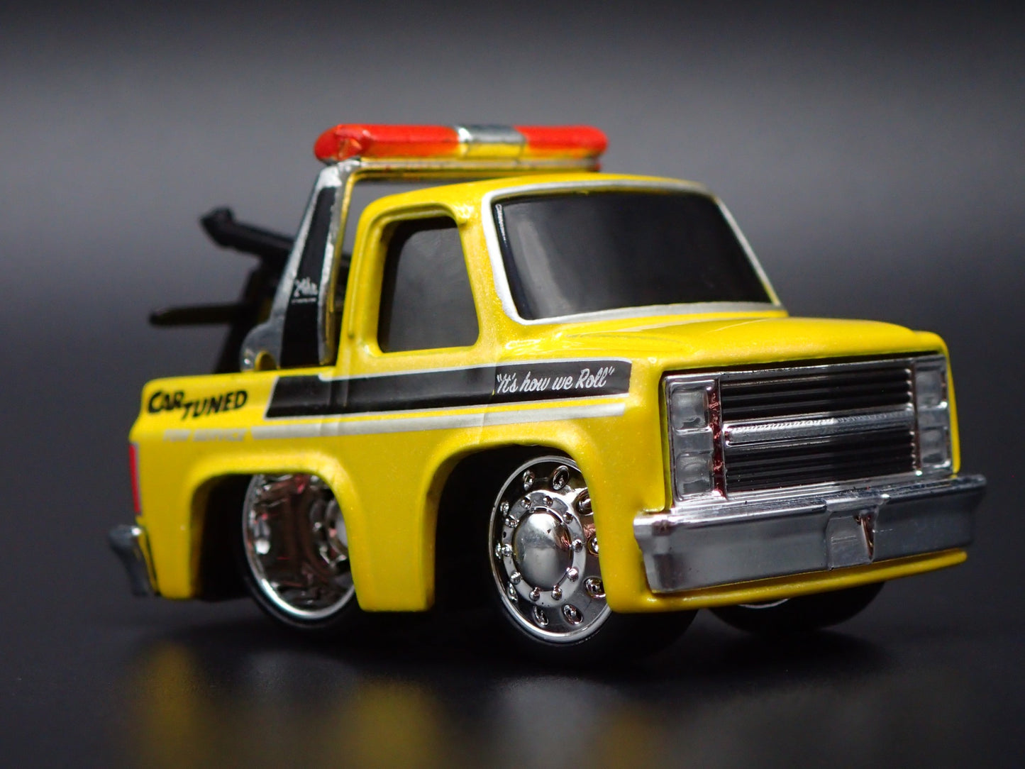 1987 87 CHEVROLET C10 PICKUP TRUCK TOW TRUCK TUNED 1/64 SCALE DIECAST MODEL CAR