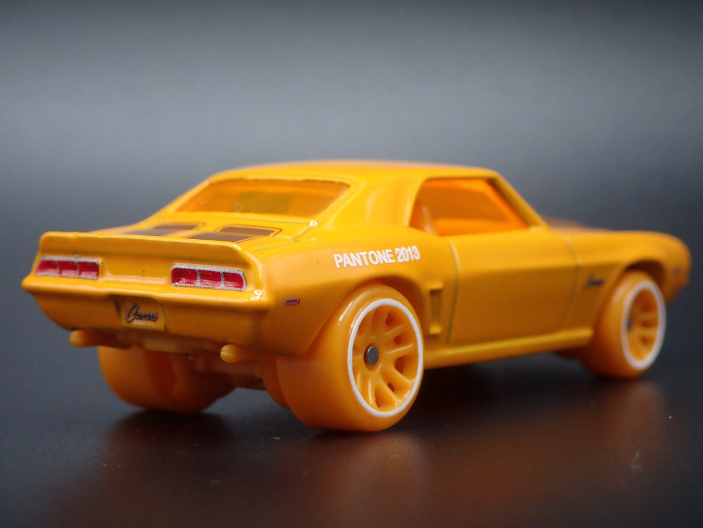 1969 69 CHEVY CHEVROLET COPO CAMARO ORANGE 1:64 SCALE DIORAMA DIECAST MODEL CAR