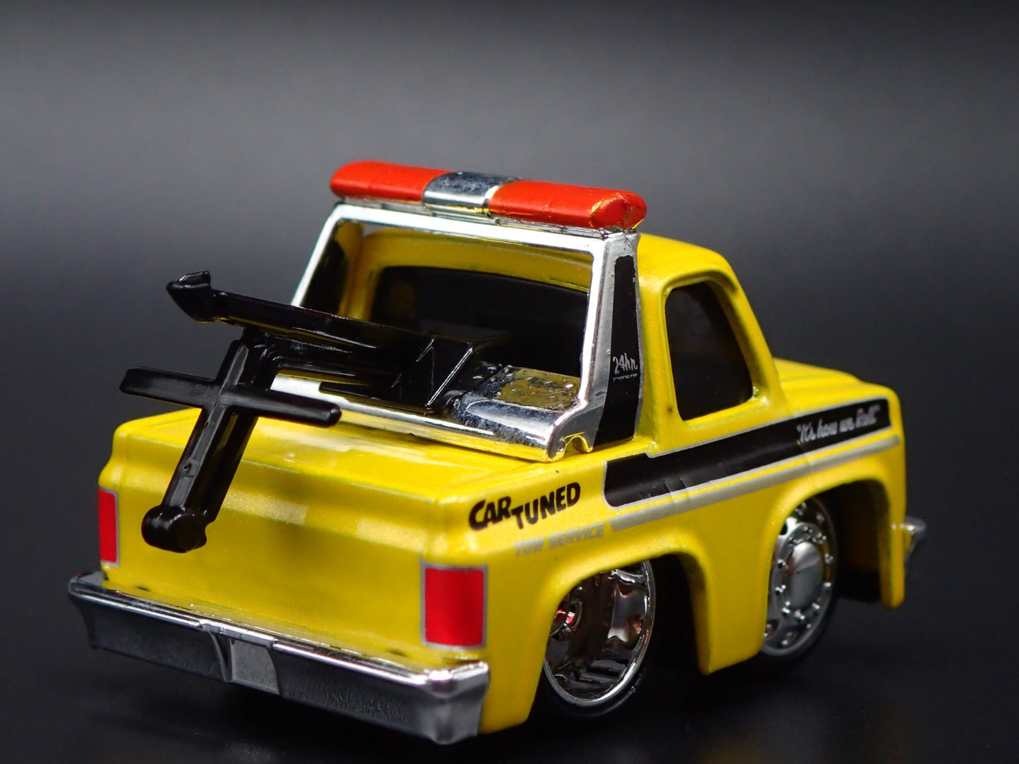 1987 87 CHEVROLET C10 PICKUP TRUCK TOW TRUCK TUNED 1/64 SCALE DIECAST MODEL CAR