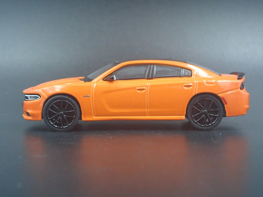 2017 DODGE CHARGER R/T RARE 1:64 SCALE COLLECTIBLE DIORAMA DIECAST MODEL CAR-Burning Rubber Toy Company