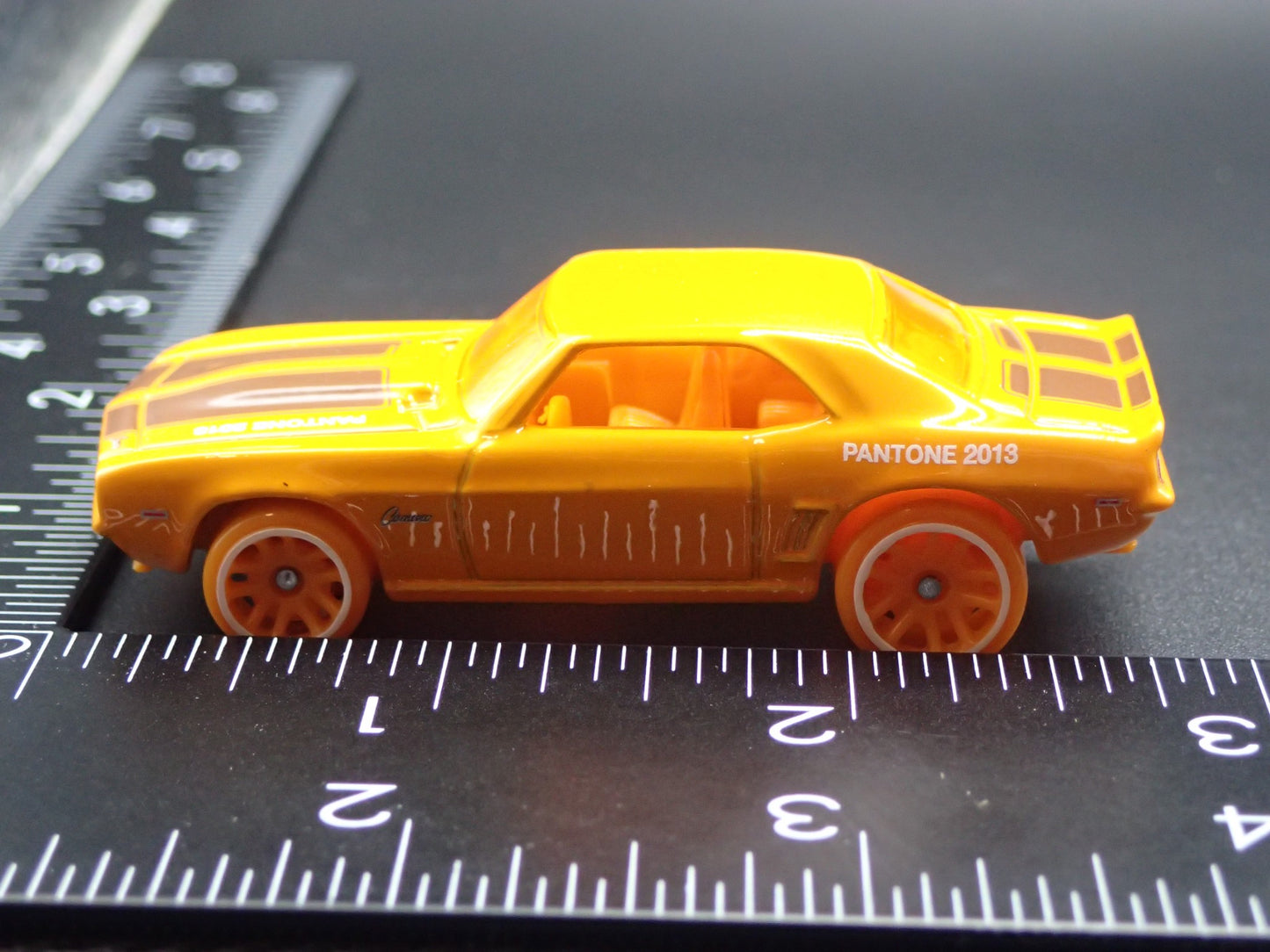 1969 69 CHEVY CHEVROLET COPO CAMARO ORANGE 1:64 SCALE DIORAMA DIECAST MODEL CAR
