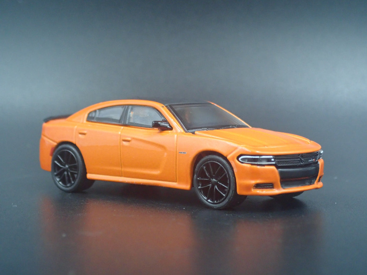 2017 DODGE CHARGER R/T RARE 1:64 SCALE COLLECTIBLE DIORAMA DIECAST MODEL CAR-Burning Rubber Toy Company