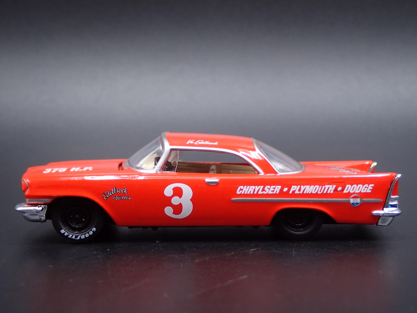 1957 57 CHRYSLER 300C EDELBROCK 1:64 SCALE COLLECTIBLE DIORAMA DIECAST MODEL CAR