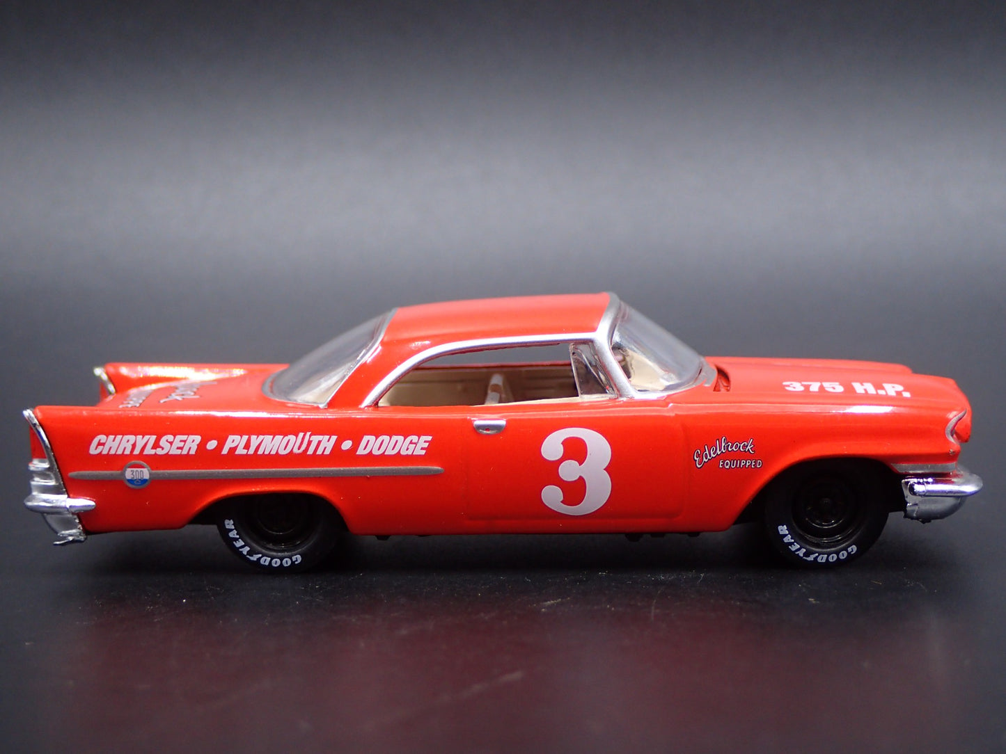 1957 57 CHRYSLER 300C EDELBROCK 1:64 SCALE COLLECTIBLE DIORAMA DIECAST MODEL CAR