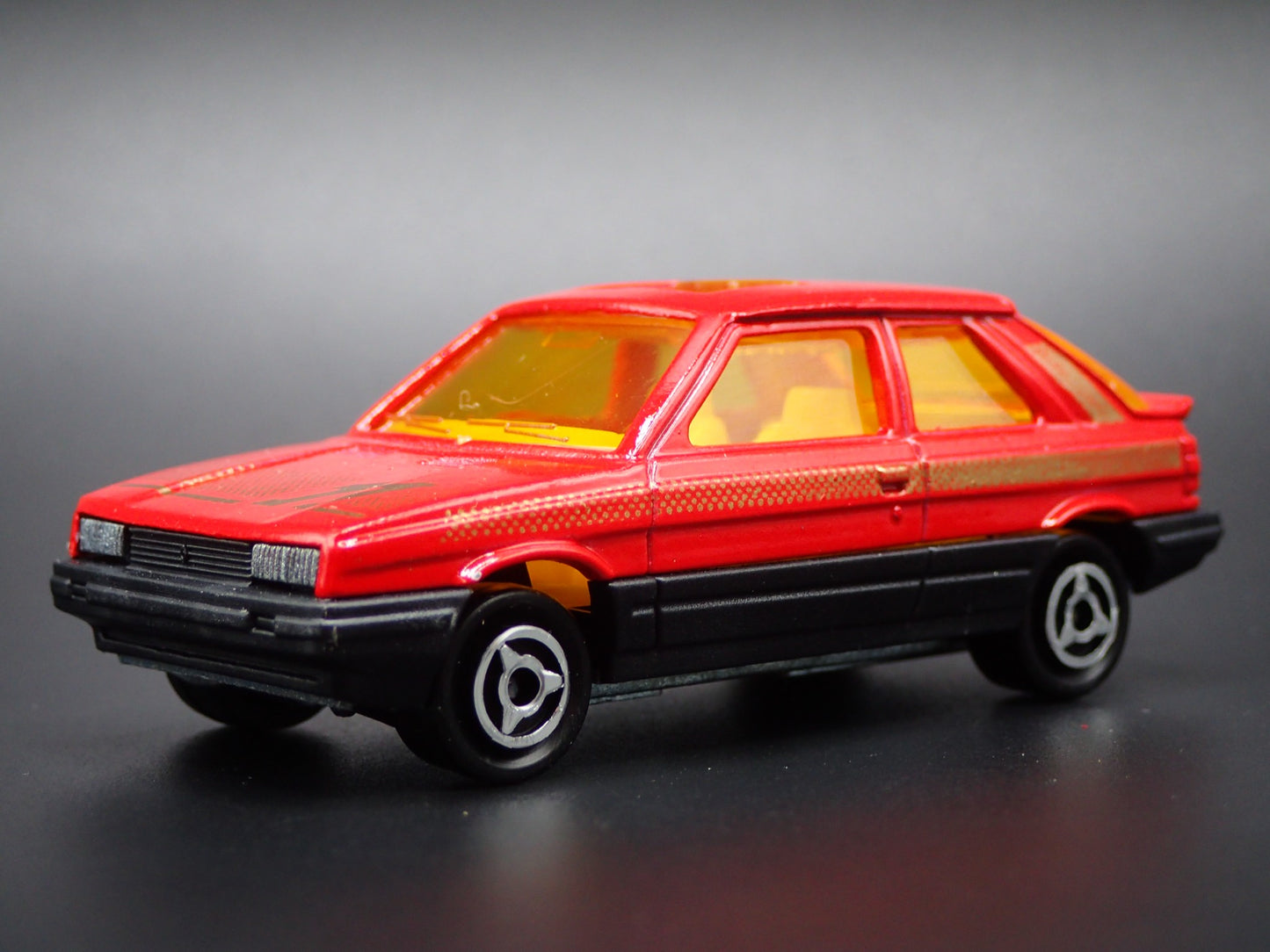 1984-1996 RENAULT 5 ENCORE RED 1:64 SCALE COLLECTIBLE DIORAMA DIECAST MODEL CAR