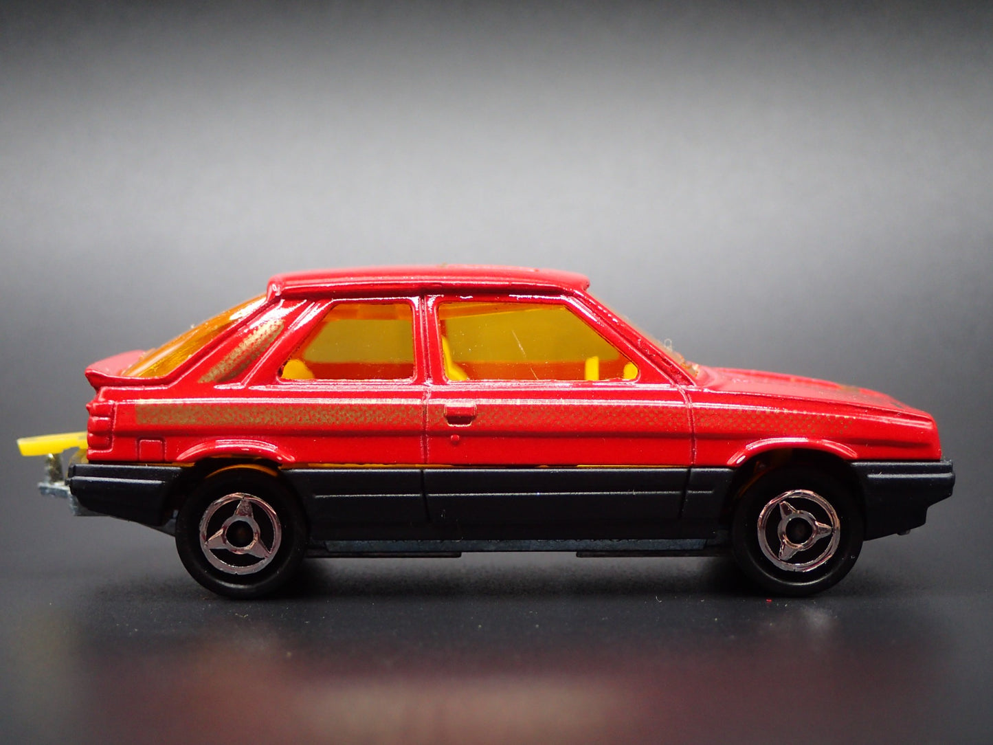 1984-1996 RENAULT 5 ENCORE RED 1:64 SCALE COLLECTIBLE DIORAMA DIECAST MODEL CAR