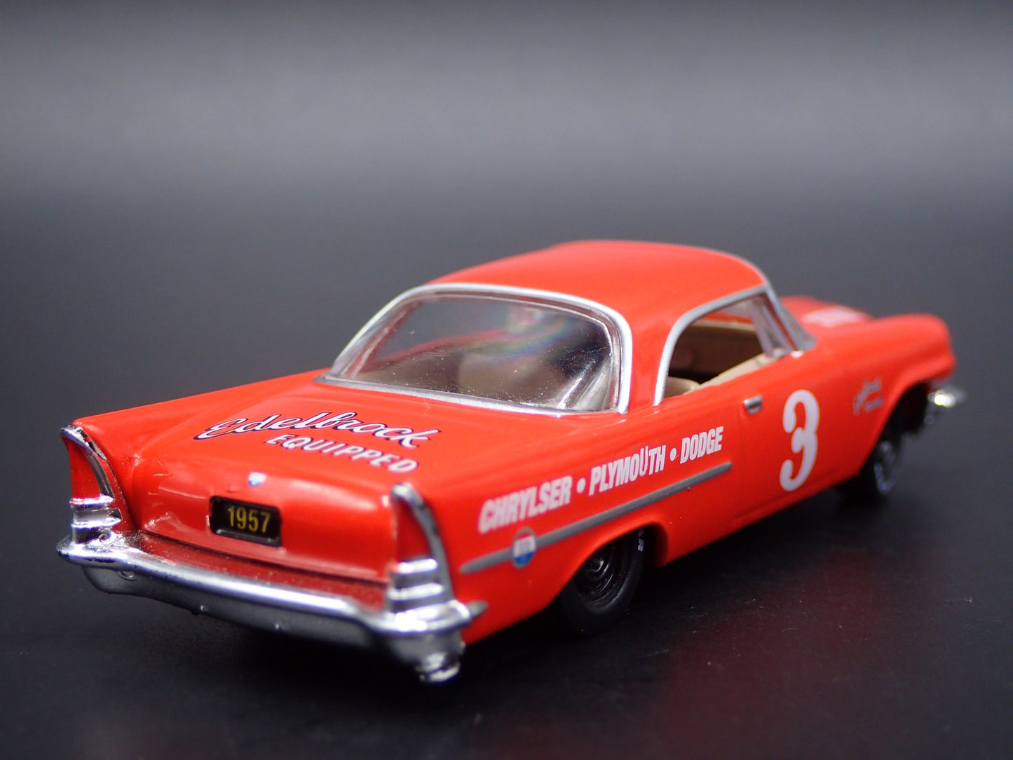 1957 57 CHRYSLER 300C EDELBROCK 1:64 SCALE COLLECTIBLE DIORAMA DIECAST MODEL CAR