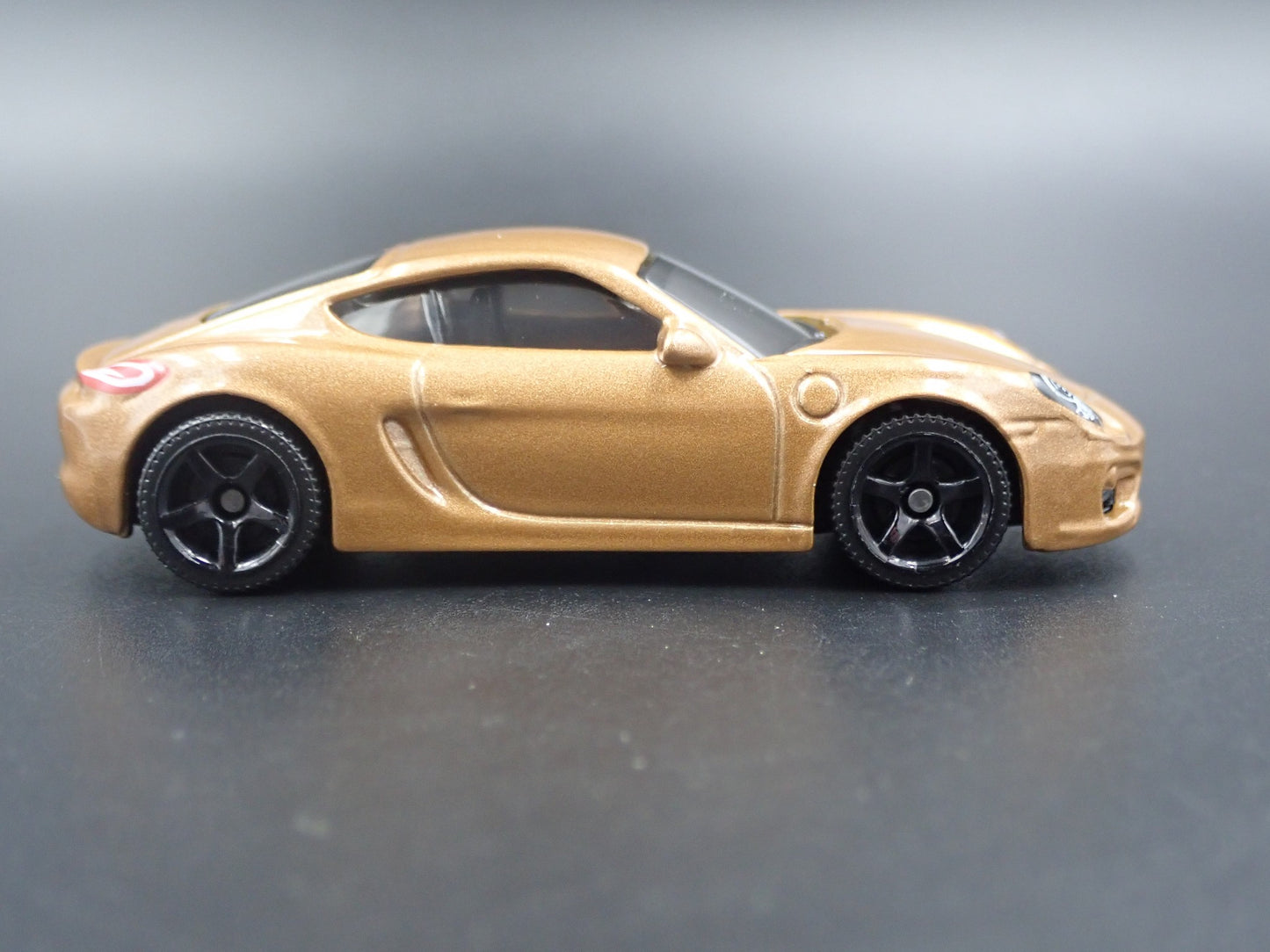 2012-2016 PORSCHE CAYMAN RARE 1:64 SCALE COLLECTIBLE DIORAMA DIECAST MODEL CAR