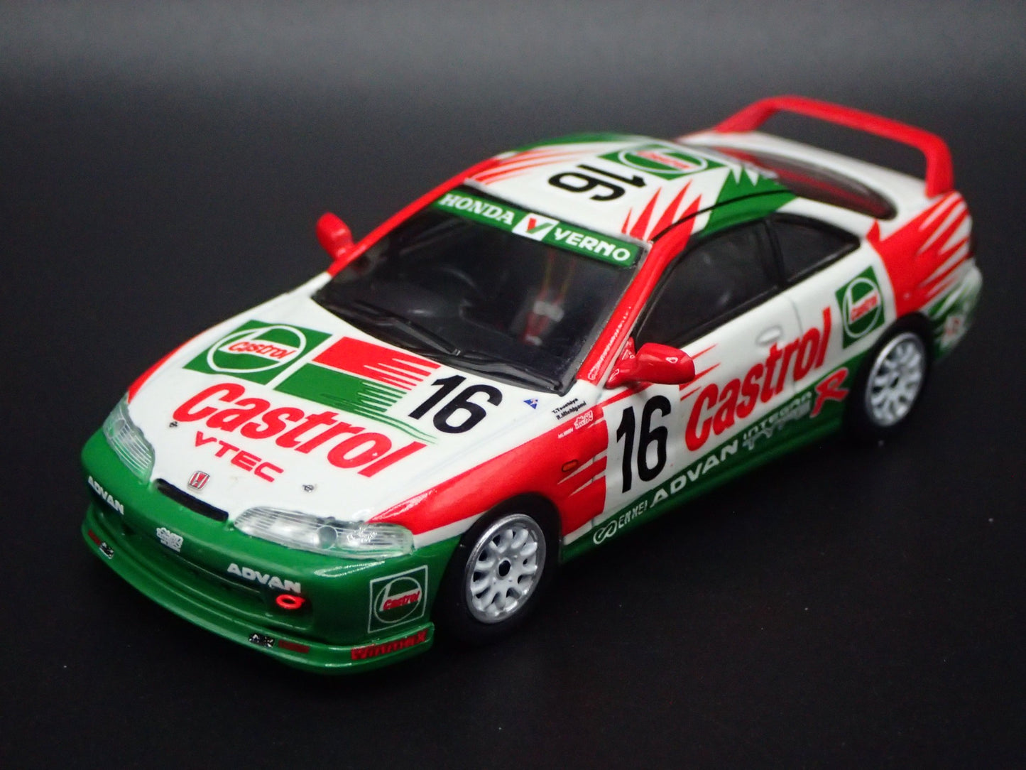1994-2001 HONDA INTEGRA TYPE-R DC2 #16 CASTROL VTEC 1:64 SCALE DIECAST MODEL CAR