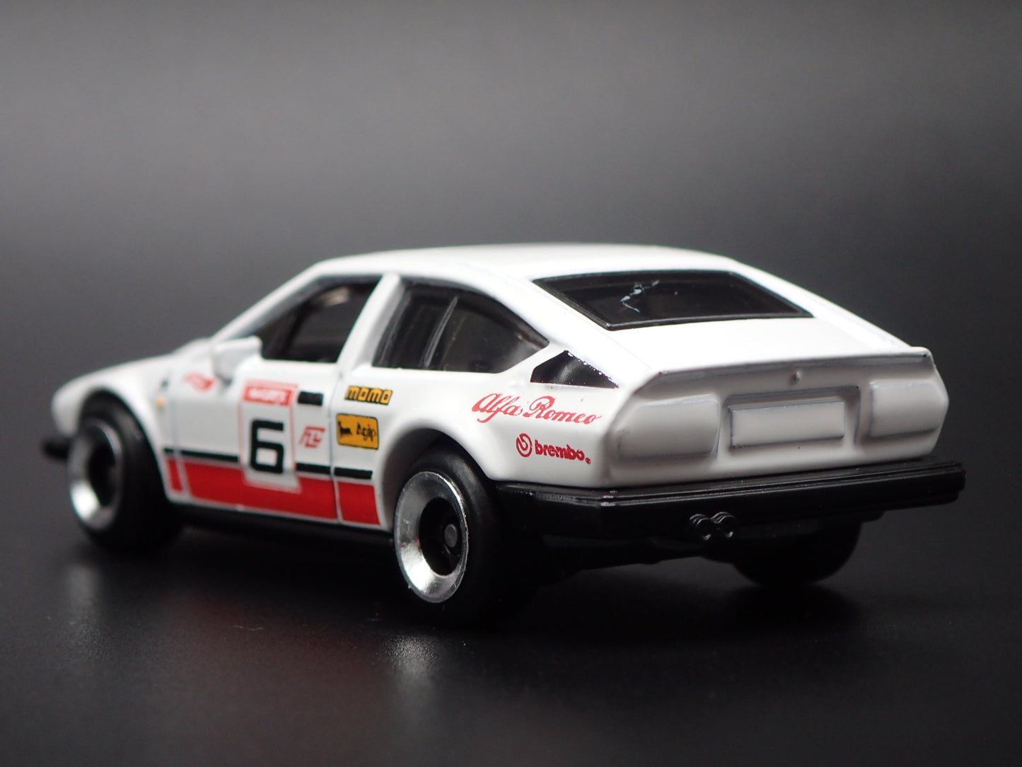 1981-1987 ALFA ROMEO GTV6 3.0 WHITE 1:64 SCALE COLLECTIBLE DIECAST MODEL CAR