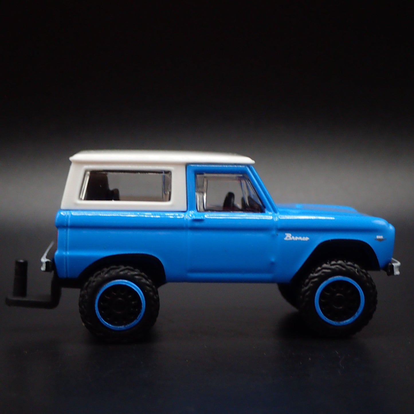 1966 66 FORD BRONCO W/ HITCH 1:64 SCALE COLLECTIBLE DIORAMA DIECAST MODEL CAR