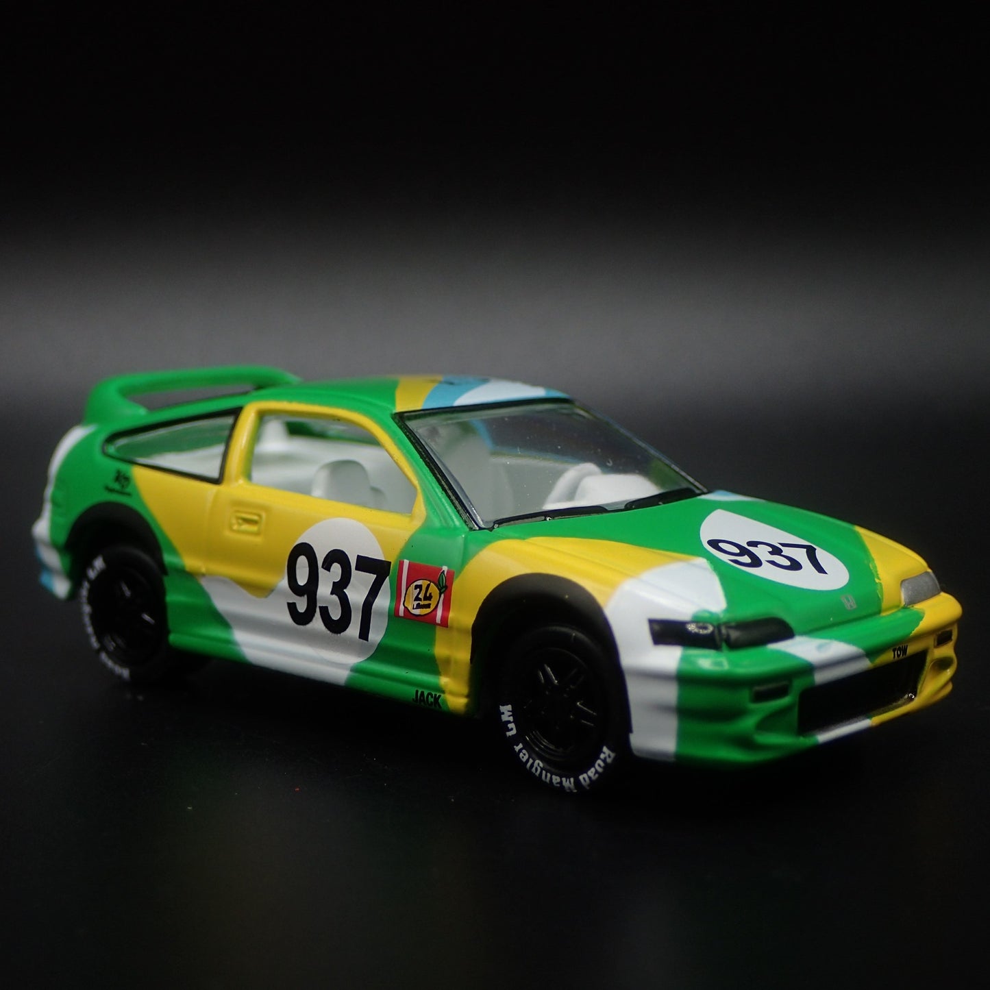 1984-1991 HONDA CRX HATCHBACK 1:64 SCALE COLLECTIBLE DIORAMA DIECAST MODEL CAR