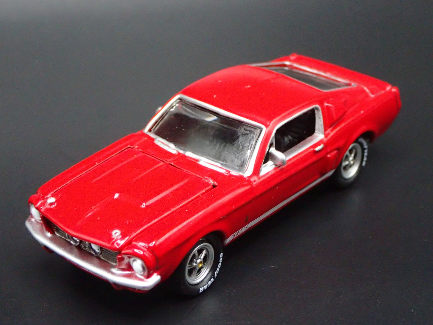 1967 67 FORD MUSTANG SHELBY GT500 RED 1:64 SCALE DIORAMA DIECAST MODEL CAR