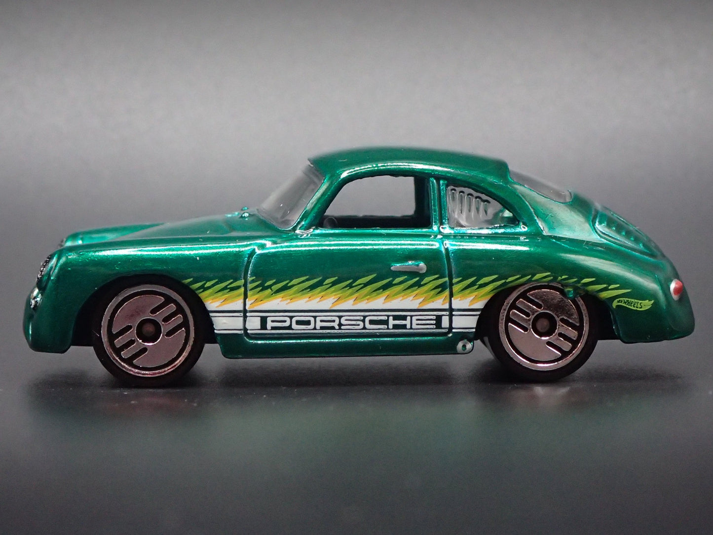 1955-1959 PORSCHE 356A OUTLAW 1:64 SCALE COLLECTIBLE DIORAMA DIECAST MODEL CAR