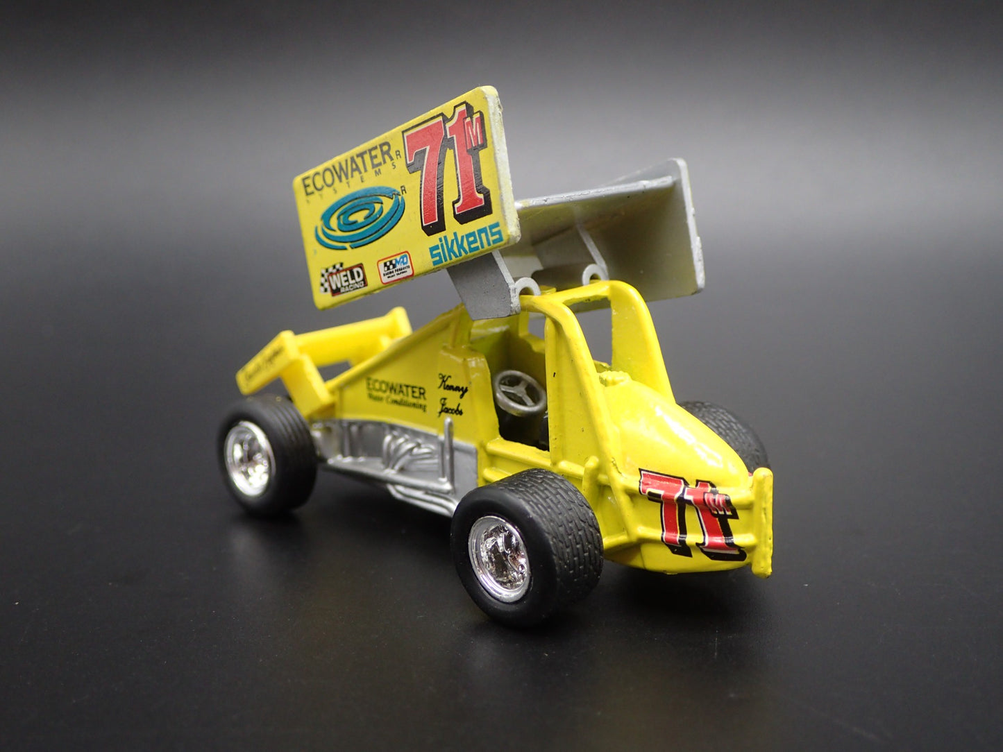 SPRINT CAR #71M KENNY JACOBS ECOWATER 1:64 SCALE DIORAMA DIECAST MODEL CAR
