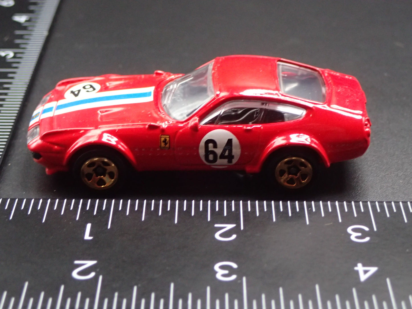 1968-1973 FERRARI 365 GTB4 COMPETIZIONE RED 1:64 SCALE DIORAMA DIECAST MODEL CAR