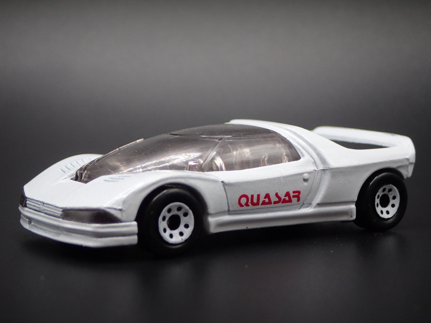 1984 84 PEUGEOT CONCEPT WHITE 1:64 SCALE COLLECTIBLE DIORAMA DIECAST MODEL CAR