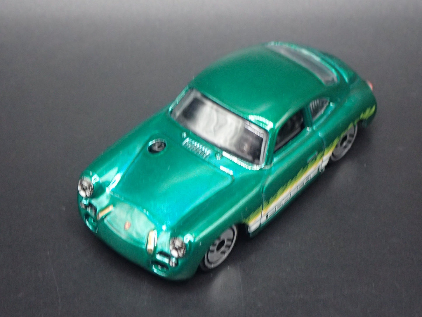 1955-1959 PORSCHE 356A OUTLAW 1:64 SCALE COLLECTIBLE DIORAMA DIECAST MODEL CAR