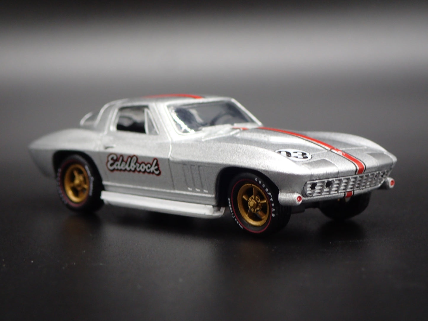 1966 66 CHEVY CHEVROLET CORVETTE 427 EDELBROCK RARE 1:64 SCALE DIECAST MODEL CAR