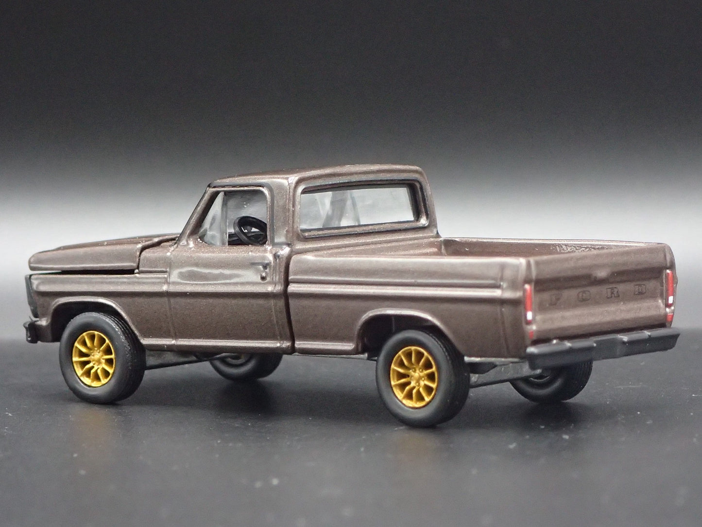 1970 70 FORD F100 SHORT BED PICKUP TRUCK 1:64 SCALE DIORAMA DIECAST MODEL CAR