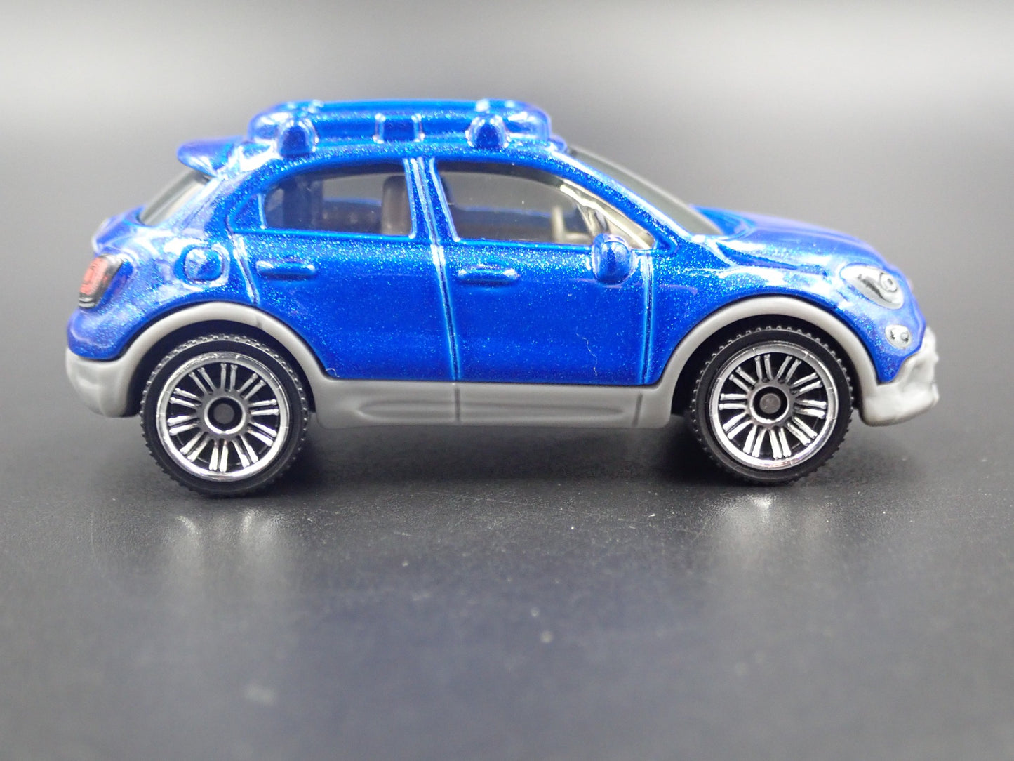 2015-2024 FIAT 500X 4 FOUR DOOR BLUE 1/64 SCALE COLLECTIBLE DIECAST MODEL CAR