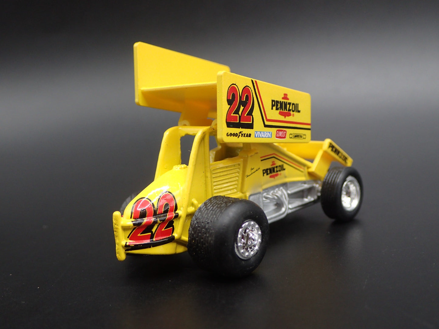 SPRINT CAR #22 JAC HAUDENSCHILD PENNZOIL 1:64 SCALE DIORAMA DIECAST MODEL CAR