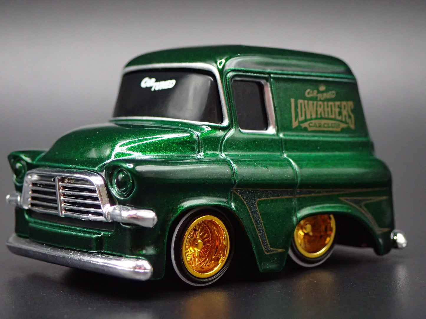 1957 57 GMC PANEL TRUCK CAR TUNED LOWRIDER 1/64 SCALE DIORAMA DIECAST MODEL CAR