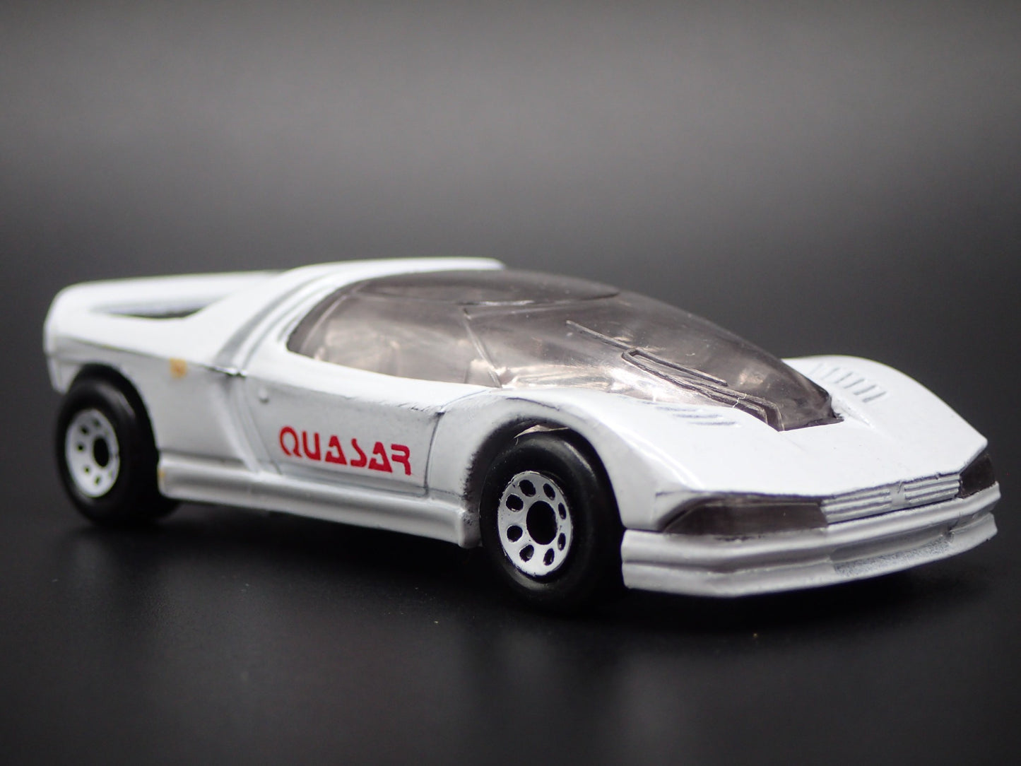 1984 84 PEUGEOT CONCEPT WHITE 1:64 SCALE COLLECTIBLE DIORAMA DIECAST MODEL CAR