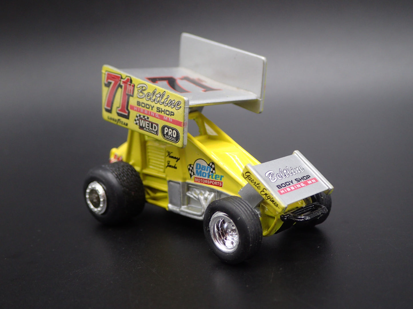 SPRINT CAR #71M KENNY JACOBS BELTLINE BODY 1:64 SCALE DIORAMA DIECAST MODEL CAR