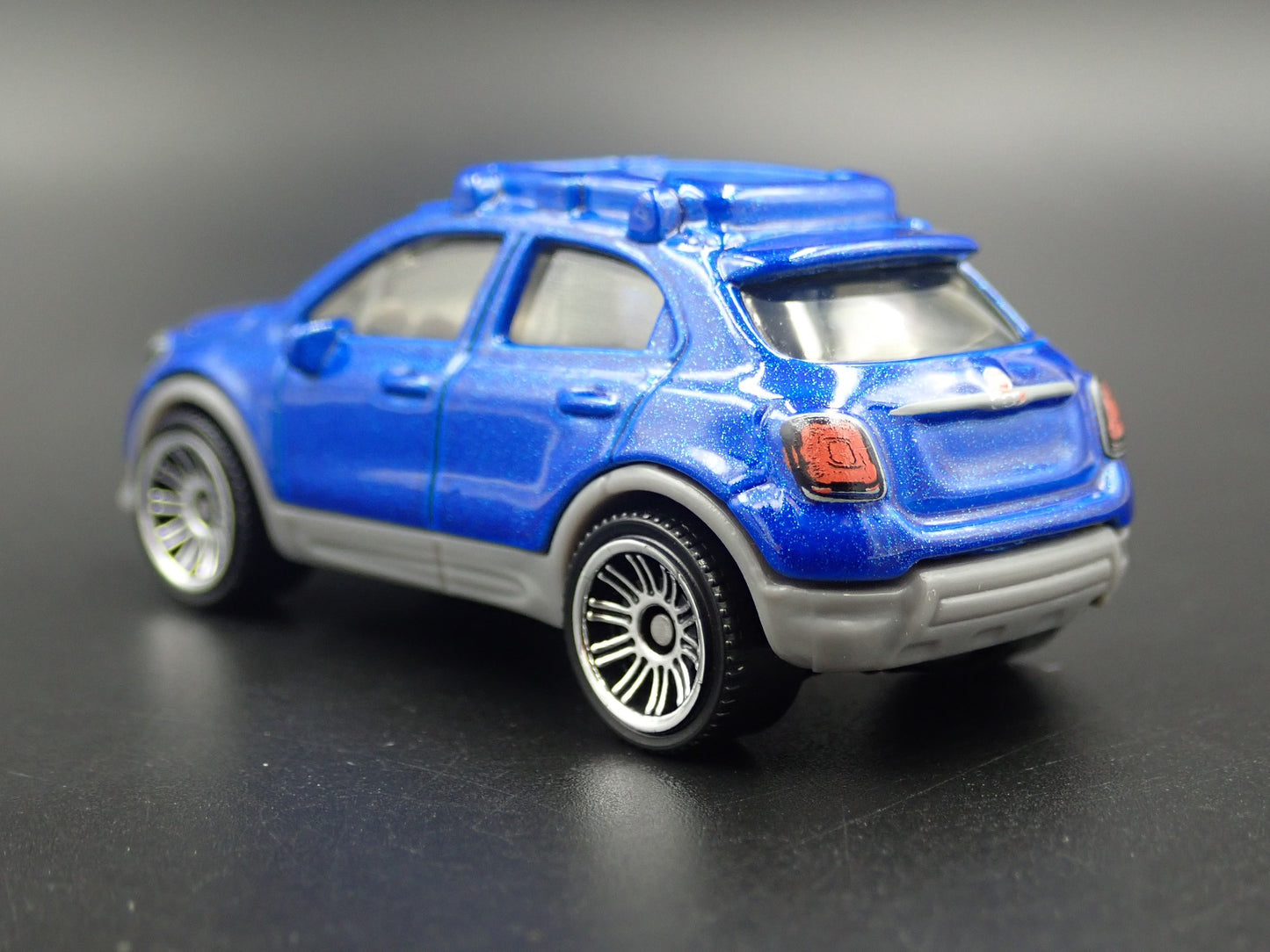 2015-2024 FIAT 500X 4 FOUR DOOR BLUE 1/64 SCALE COLLECTIBLE DIECAST MODEL CAR