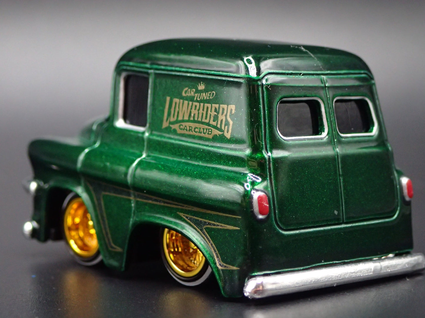 1957 57 GMC PANEL TRUCK CAR TUNED LOWRIDER 1/64 SCALE DIORAMA DIECAST MODEL CAR