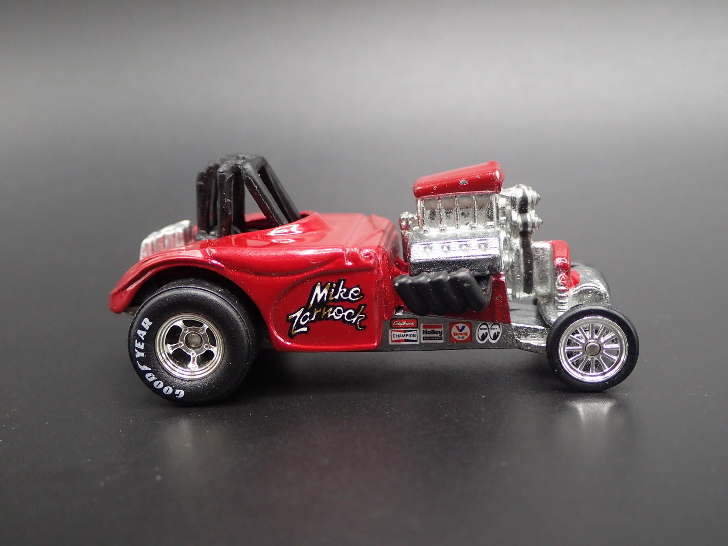 TOPO FUEL ALTERED NHRA ZARNOCK 1/64 SCALE COLLECTIBLE DIORAMA DIECAST MODEL CAR