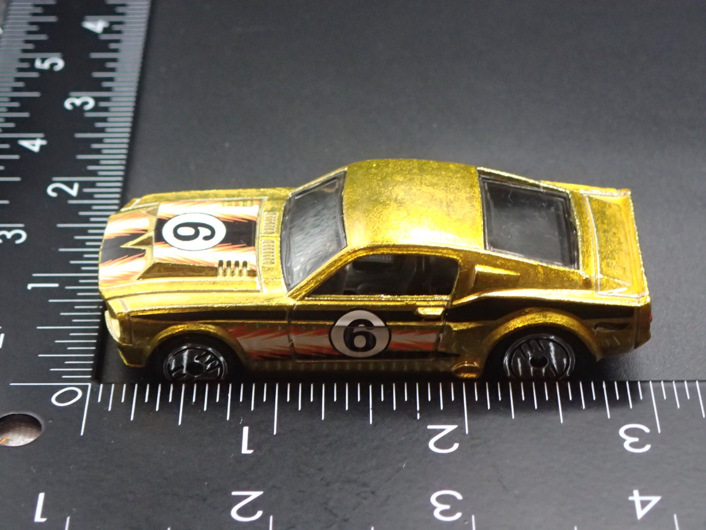1967 67 FORD MUSTANG SHELBY GT500 FASTBACK GOLD 1:64 SCALE DIECAST MODEL CAR