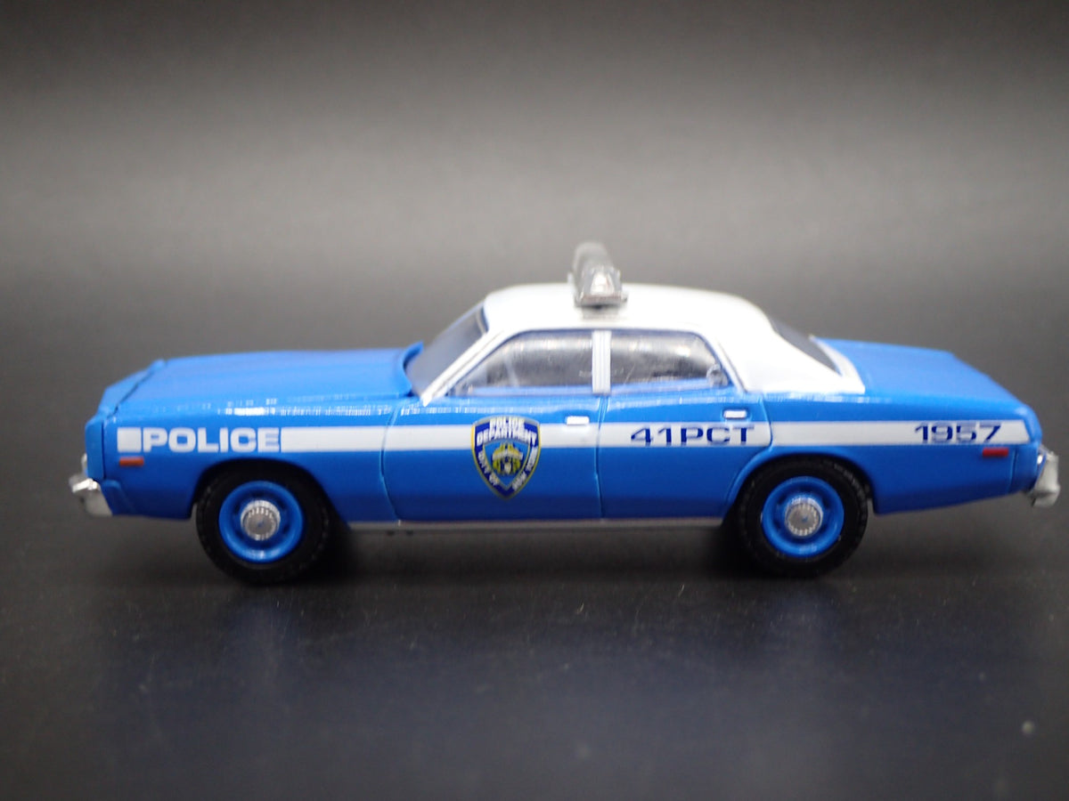 1978 78 DODGE MONACO NYPD RARE 1/64 SCALE COLLECTIBLE DIORAMA DIECAST MODEL CAR-Burning Rubber Toy Company