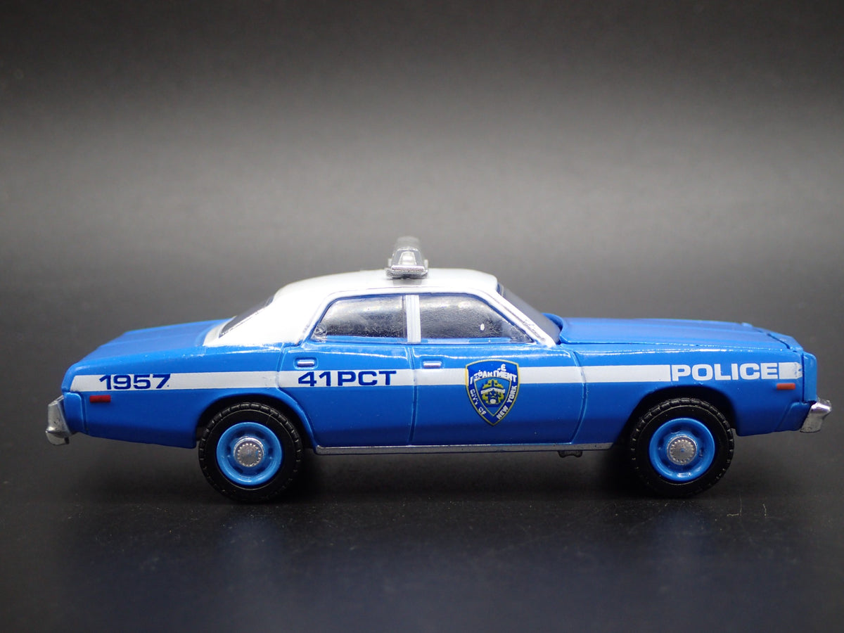 1978 78 DODGE MONACO NYPD RARE 1/64 SCALE COLLECTIBLE DIORAMA DIECAST MODEL CAR-Burning Rubber Toy Company