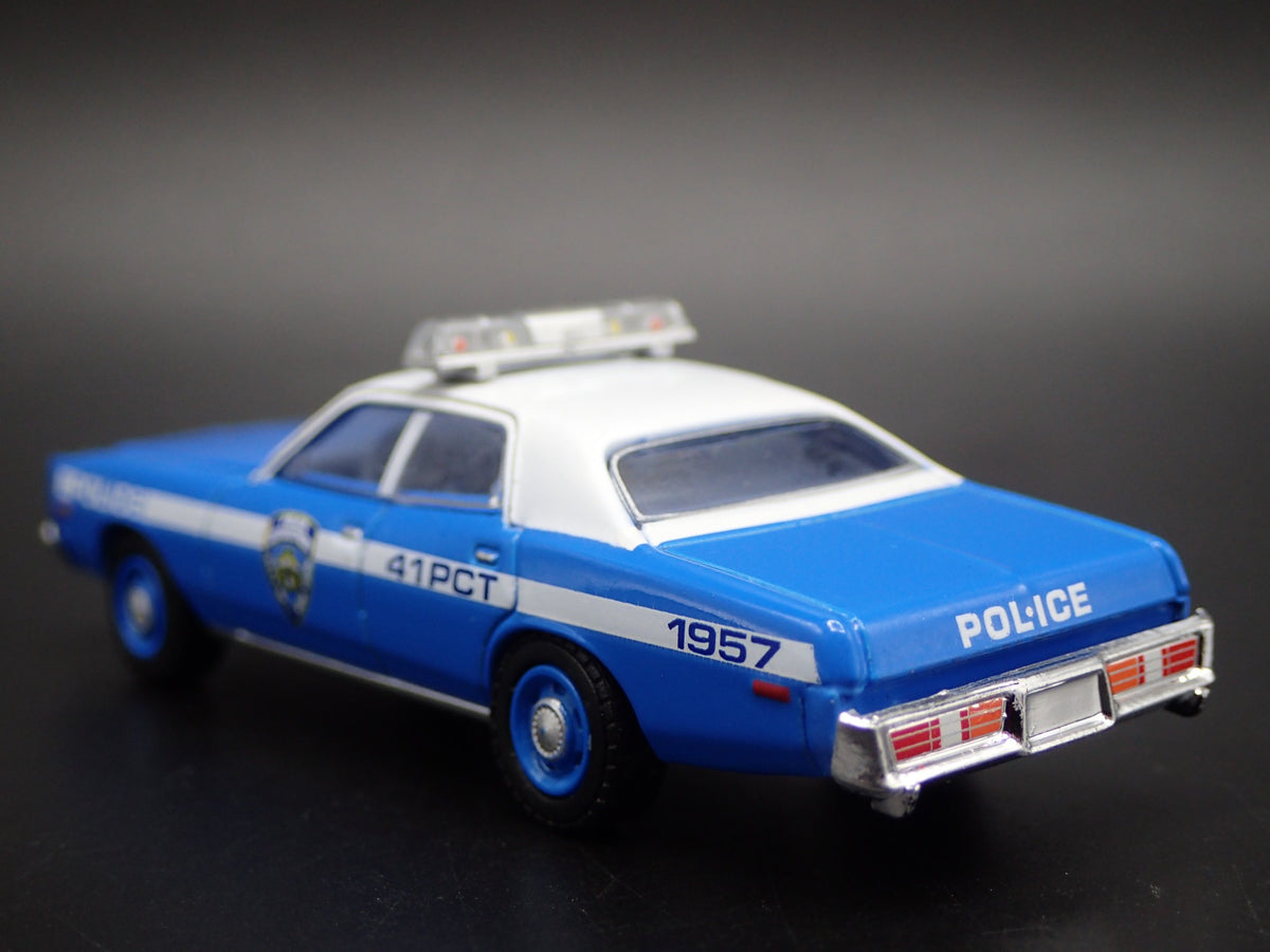 1978 78 DODGE MONACO NYPD RARE 1/64 SCALE COLLECTIBLE DIORAMA DIECAST MODEL CAR-Burning Rubber Toy Company