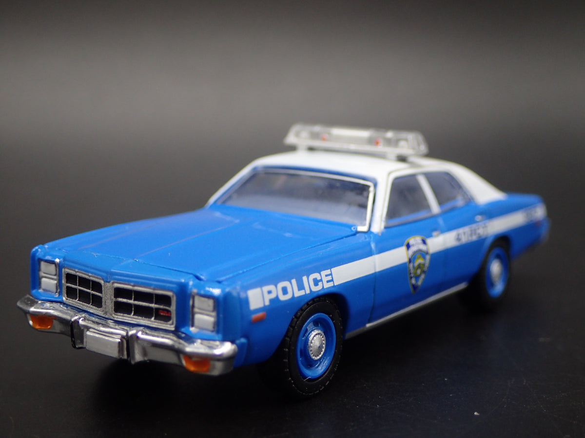 1978 78 DODGE MONACO NYPD RARE 1/64 SCALE COLLECTIBLE DIORAMA DIECAST MODEL CAR-Burning Rubber Toy Company