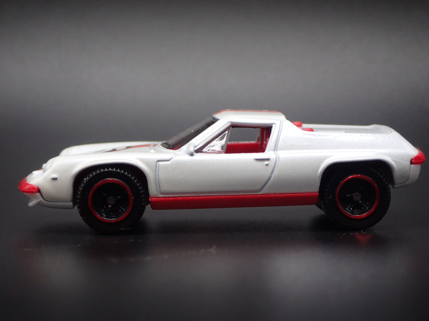 1966-1975 LOTUS EUROPA WHITE 1/64 SCALE COLLECTIBLE DIORAMA DIECAST MODEL CAR