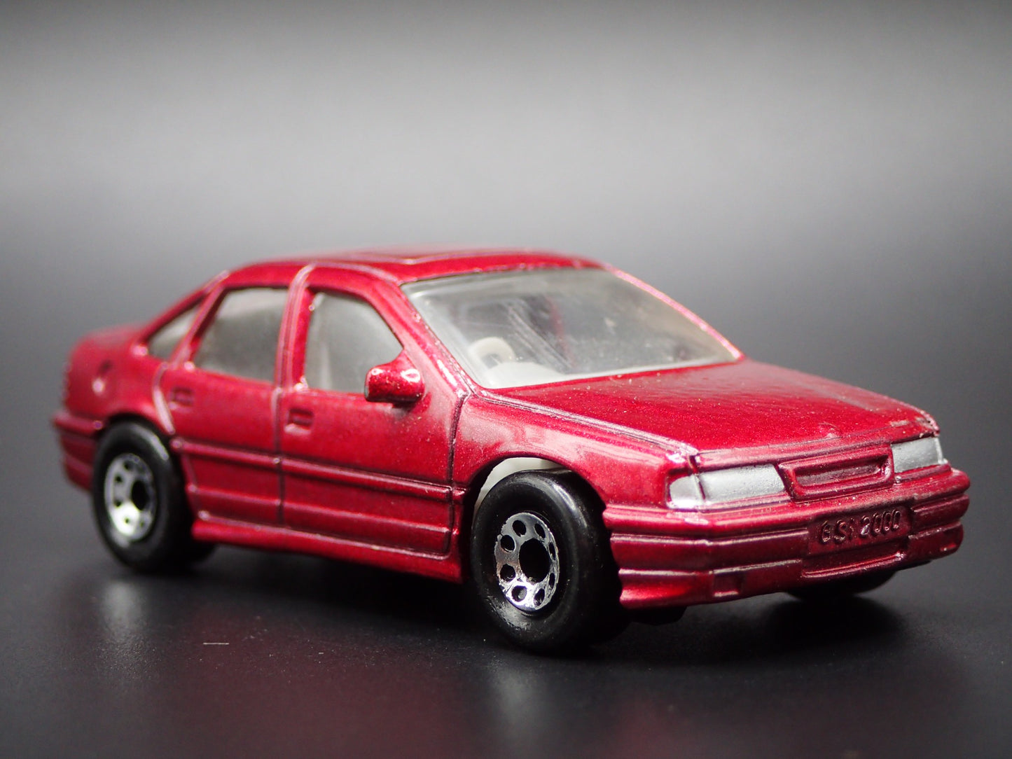 1988-1995 OPEL VECTRA CAVALER GS FOUR DOOR 1:64 SCALE DIORAMA DIECAST MODEL CAR