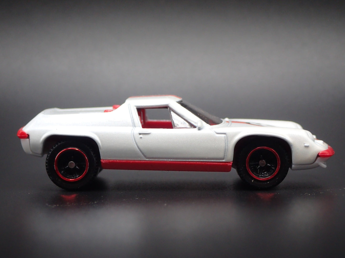 1966-1975 LOTUS EUROPA WHITE 1/64 SCALE COLLECTIBLE DIORAMA DIECAST MODEL CAR