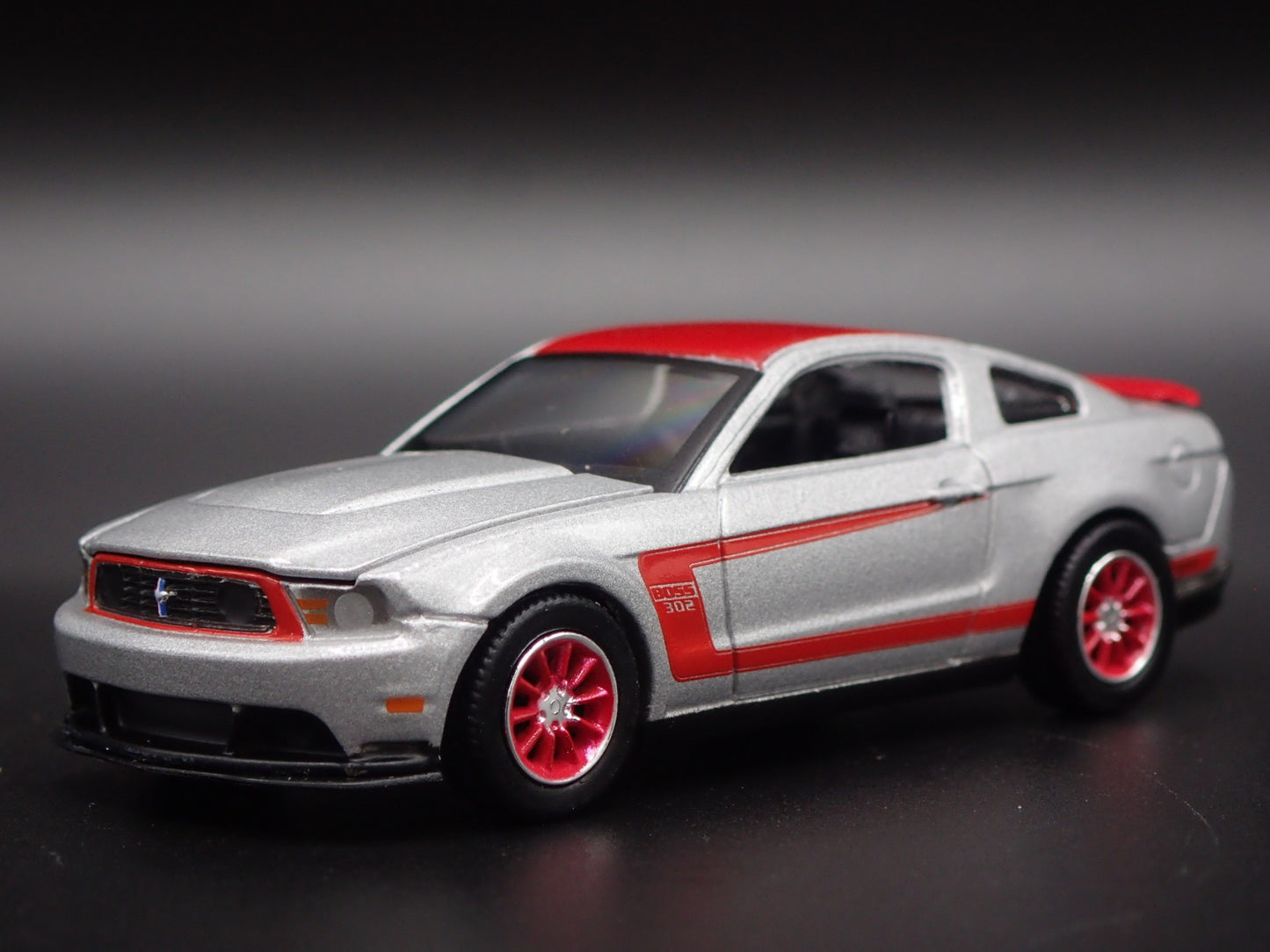 2012 12 FORD MUSTANG BOSS 302 LAGUNA SECA SILVER 1/64 SCALE DIECAST MODEL CAR