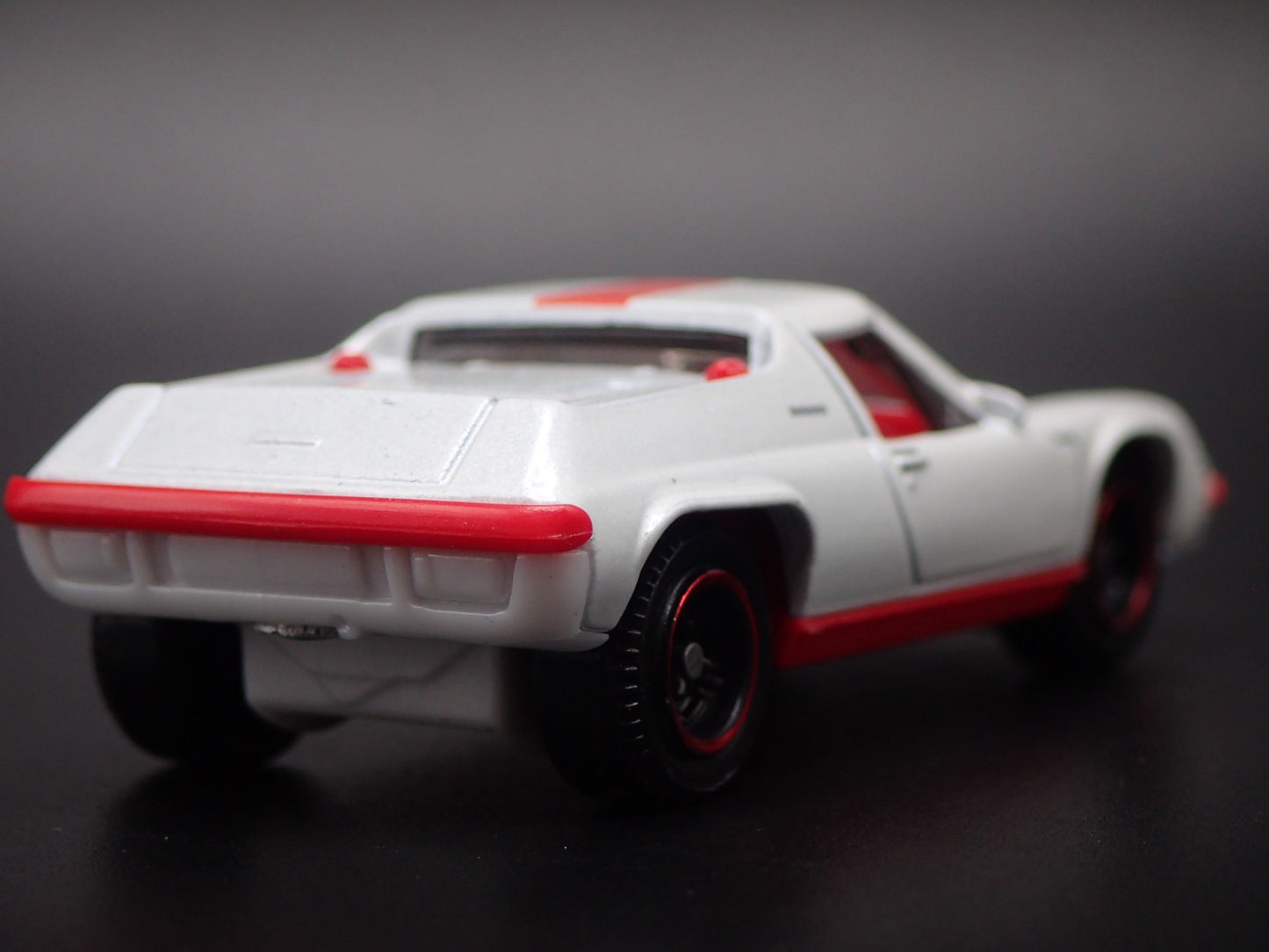 1966-1975 LOTUS EUROPA WHITE 1/64 SCALE COLLECTIBLE DIORAMA DIECAST MODEL CAR