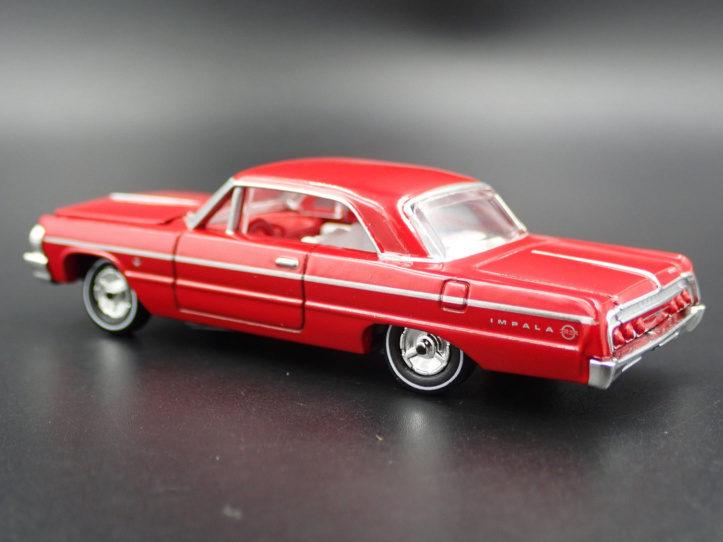 1964 64 CHEVY CHEVROLET IMPALA SS RED RARE 1:64 SCALE DIORAMA DIECAST MODEL CAR