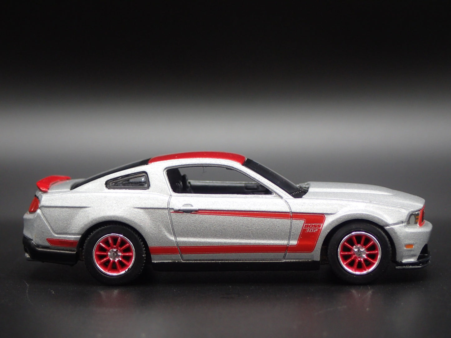 2012 12 FORD MUSTANG BOSS 302 LAGUNA SECA SILVER 1/64 SCALE DIECAST MODEL CAR