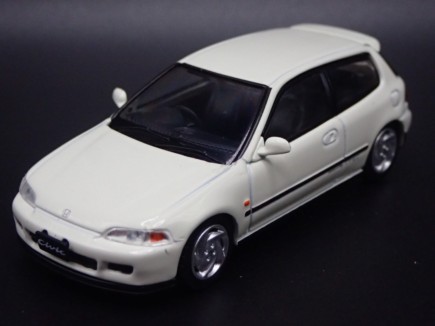 1992-1995 HONDA CIVIC EG6 SIR-II HATCHBACK 1:64 SCALE DIORAMA DIECAST MODEL CAR