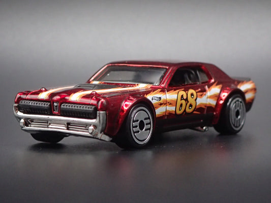 1968 68 MERCURY COUGAR 427 RED 1/64 SCALE COLLECTIBLE DIORAMA DIECAST MODEL CAR