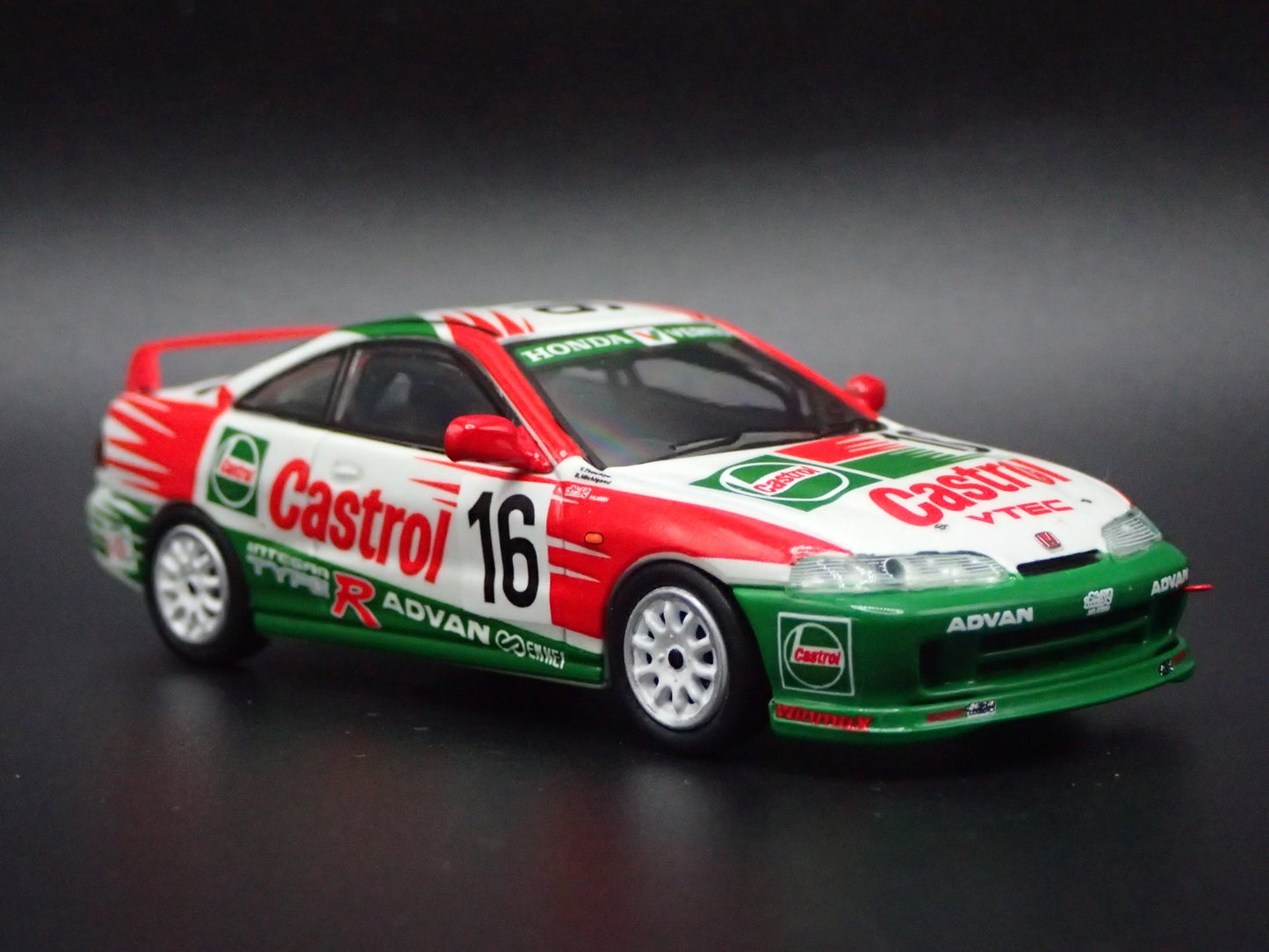 1994-2001 HONDA INTEGRA TYPE-R DC2 #16 CASTROL VTEC 1:64 SCALE DIECAST MODEL CAR