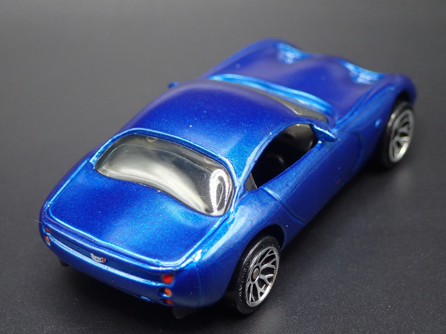 2001-2006 TVR TUSCAN S BLUE 1:64 SCALE COLLECTIBLE DIORAMA DIECAST MODEL CAR