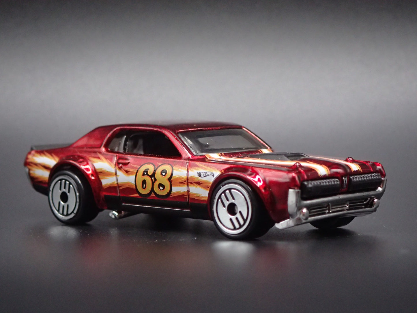 1968 68 MERCURY COUGAR 427 RED 1/64 SCALE COLLECTIBLE DIORAMA DIECAST MODEL CAR