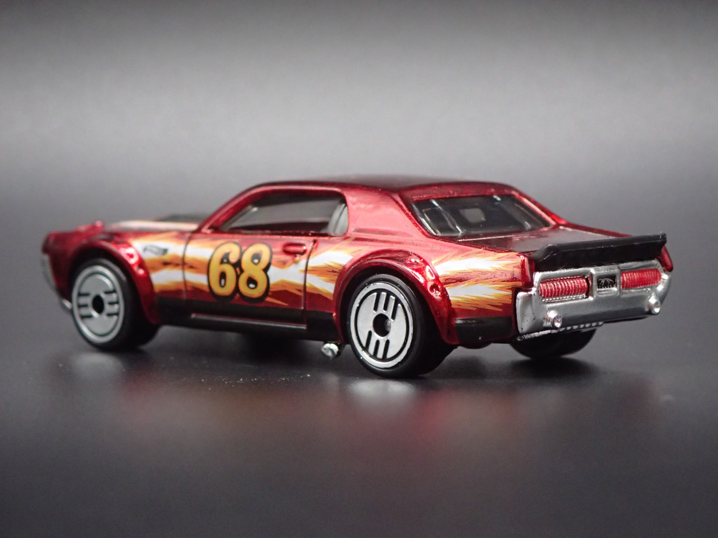 1968 68 MERCURY COUGAR 427 RED 1/64 SCALE COLLECTIBLE DIORAMA DIECAST MODEL CAR